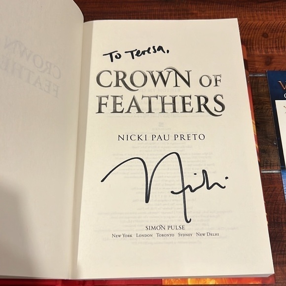 Crown of Feathers by Nicki Pau Preto Signed Autograph Hardcover Book - Picture 3 of 8